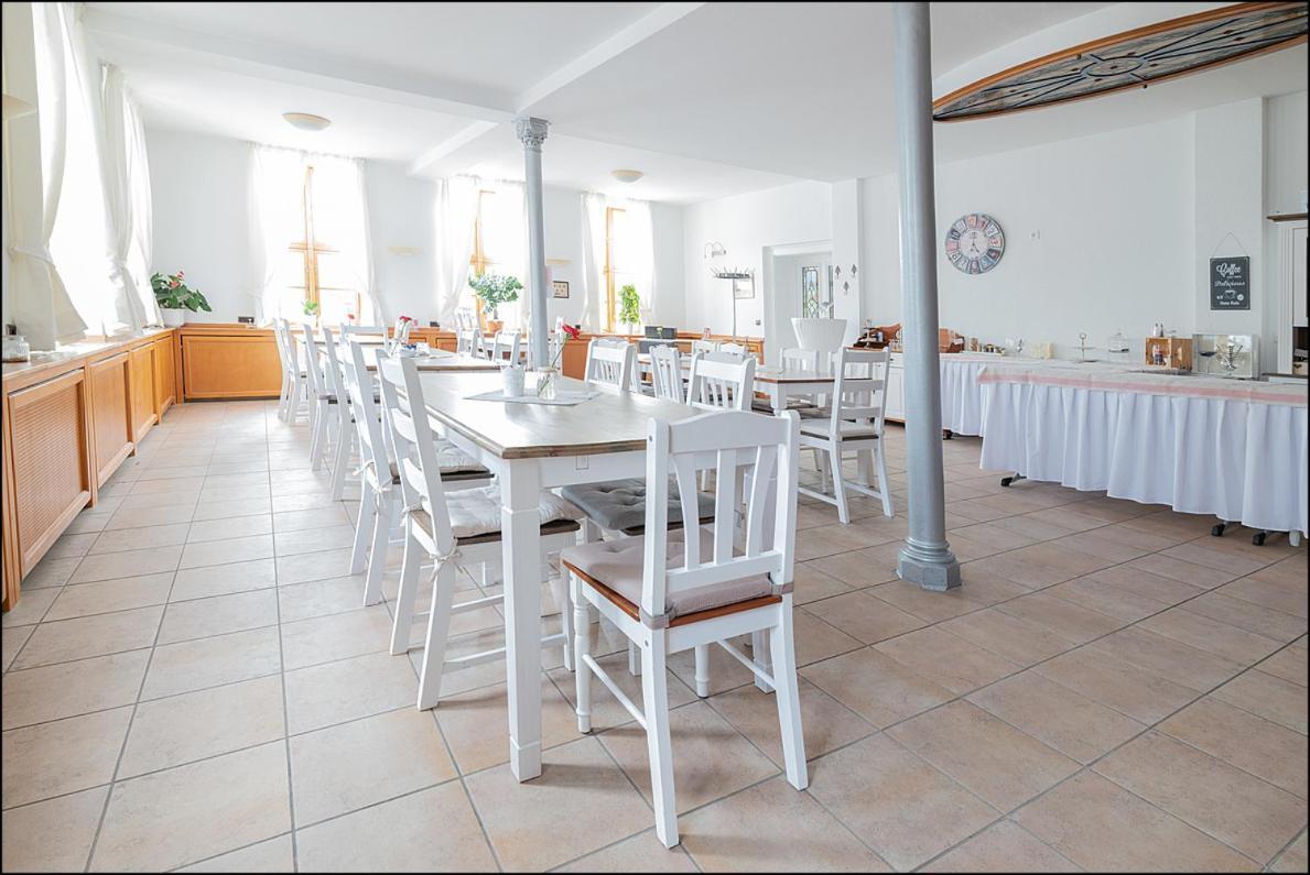 Markt Eins Gaestezimmer Schoppenstedt エクステリア 写真